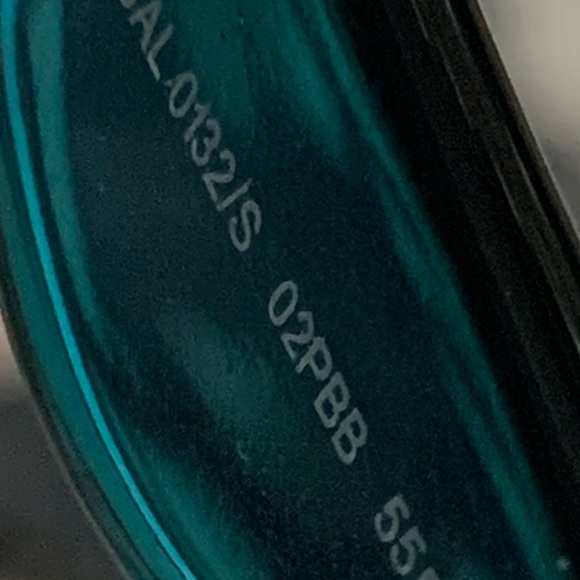 Balenciaga Edition Oversized ?EUC!retail $450.00/ Teal green sixagon shape❤️ main image 7